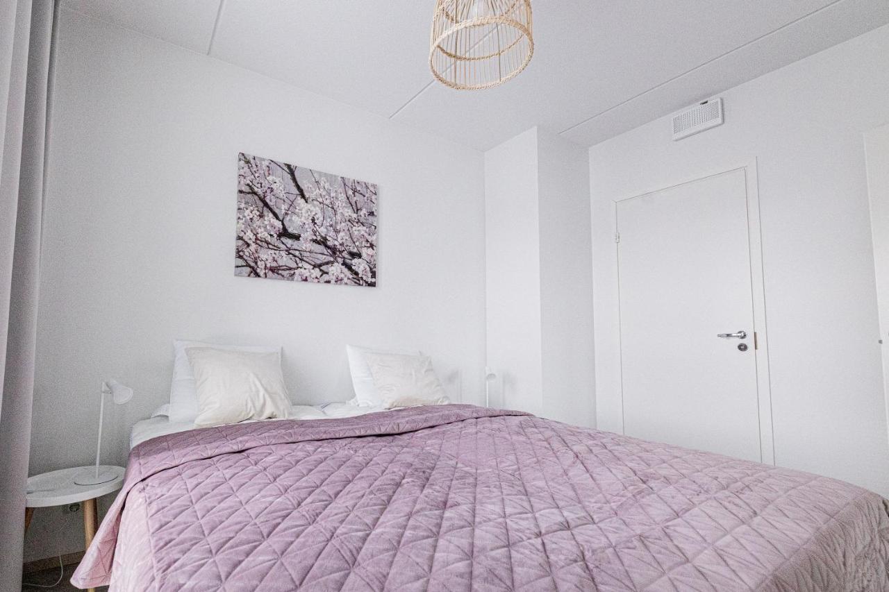 Apartment, Sleepwell, Nuutti Турку